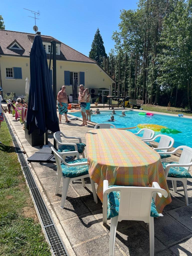 Le Clos Du Renard Sermaise  Exteriör bild